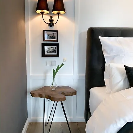 Living Boardinghouse Apartment *