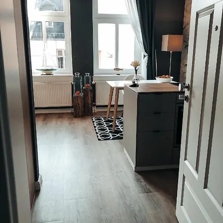 Living Boardinghouse *