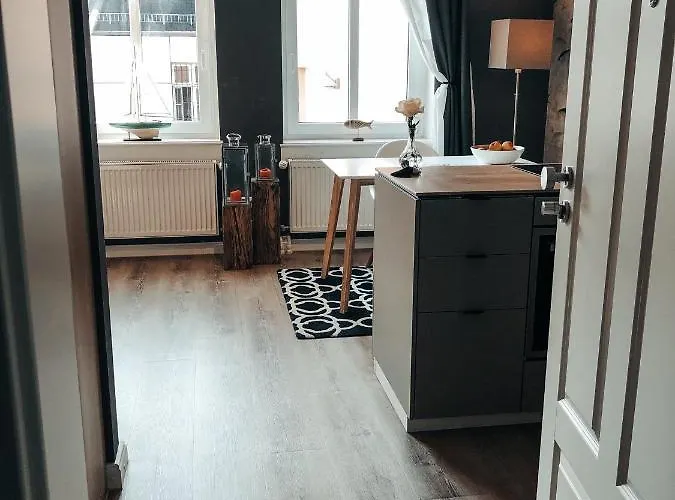 Living Boardinghouse *