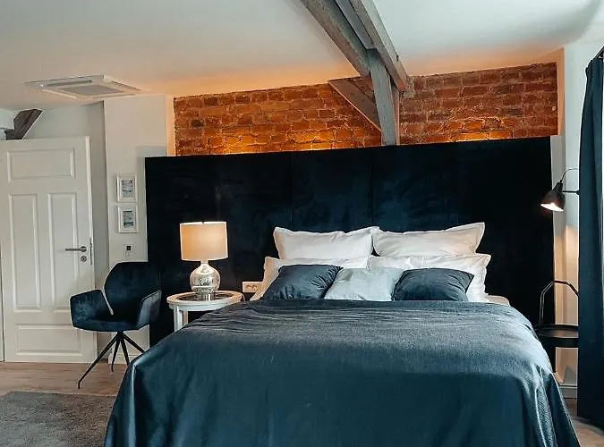 Living Boardinghouse Apartment