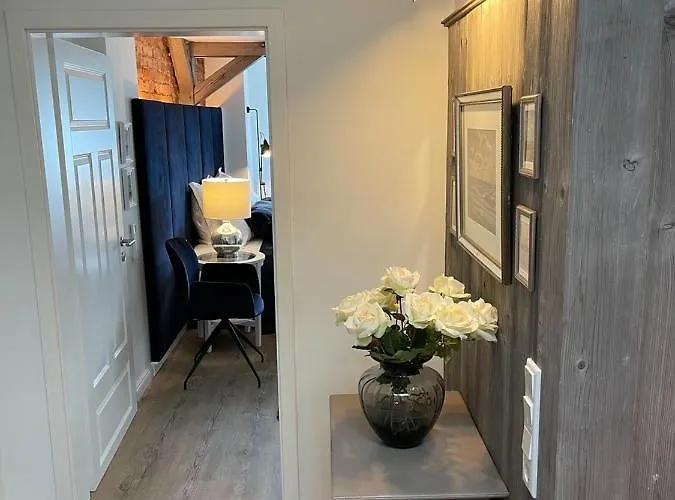 Living Boardinghouse *