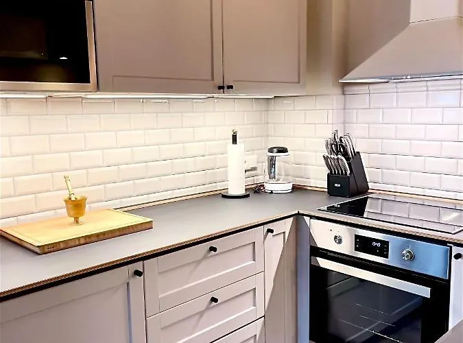 Living Boardinghouse *