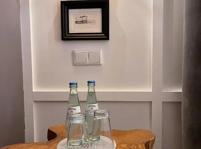 Living Boardinghouse